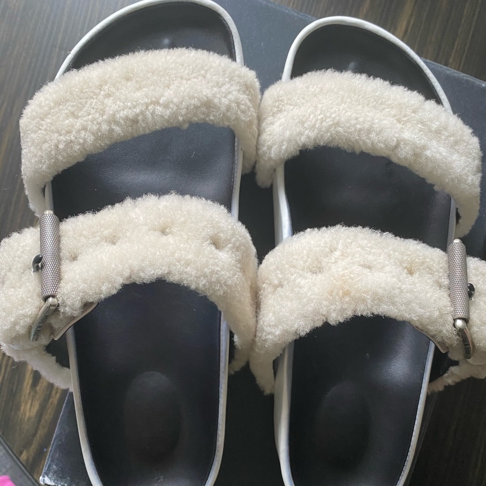 COPY - Rag & Bone shearling slide - Picture 2 of 7